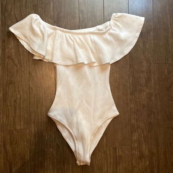 Tops - Picture 1 of 2